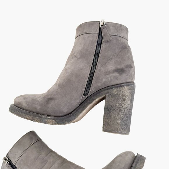 Chanel CC Turnlock Ankle Boots EU 38 US 7-7.5 Grey Suede High Block Heel Bootie - Picture 14 of 14